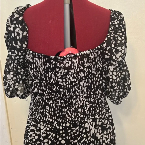 Suzy Shier Black and White Printed Maxi Dress - Picture 6 of 7